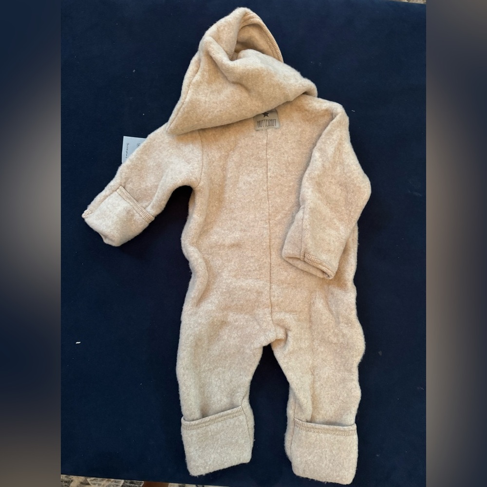 NWT Huttelihut Elf Baby Suit in Camel, Wool Fleece Onesie - Picture 8 of 8
